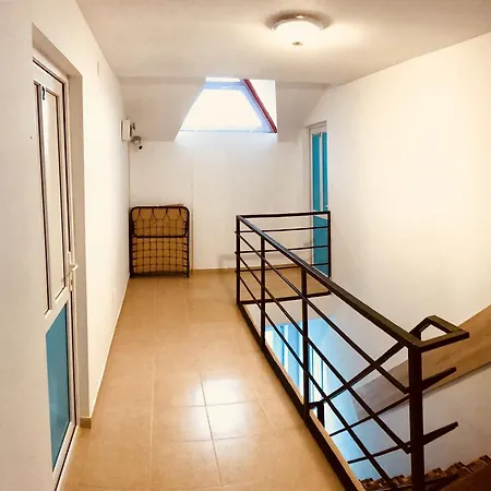 Guest house La Nelu *